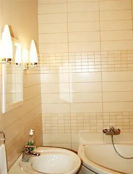 雅可布仁兹宾馆 3*