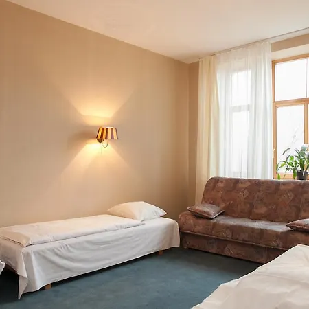 雅可布仁兹宾馆 3* 里加