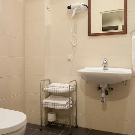 雅可布仁兹宾馆 3*