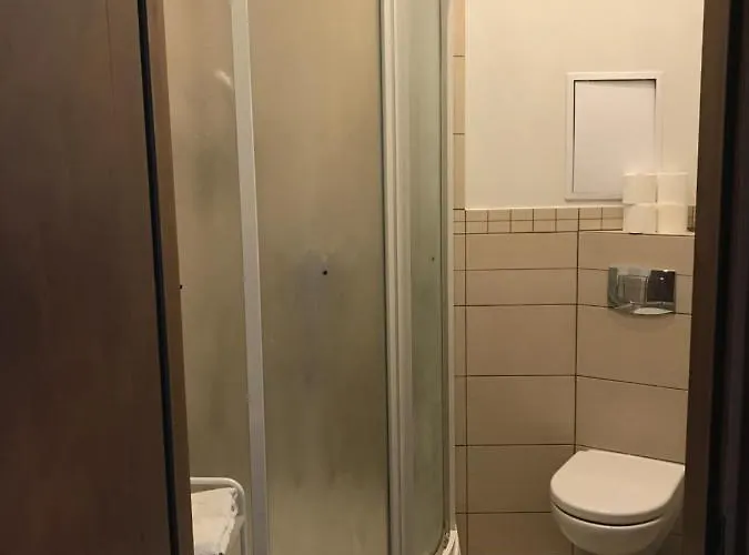 Nakšņošana un brokastis Jakob Lenz Riga