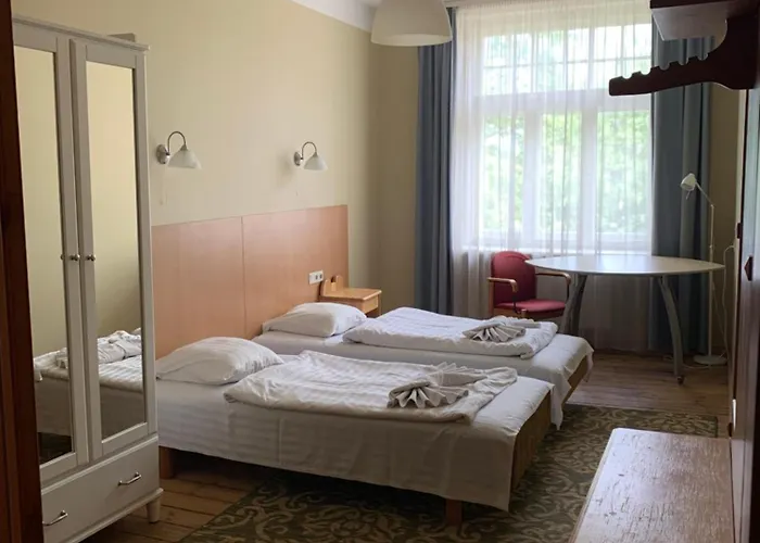 Nakšņošana un brokastis Jakob Lenz