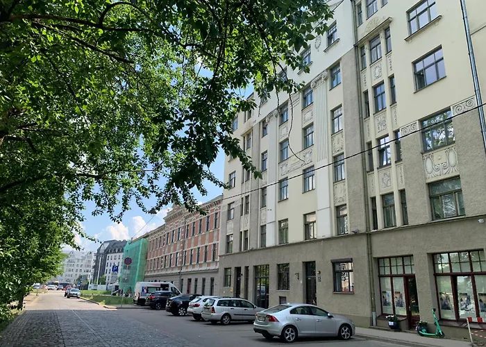 Jakob Lenz Nakšņošana un brokastis Riga