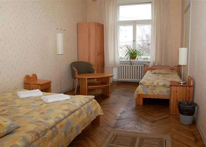 Jakob Lenz Nakšņošana un brokastis 3*