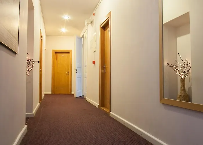 Nakšņošana un brokastis Jakob Lenz Riga